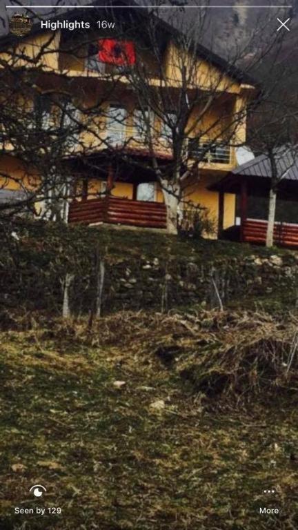 Dedushi Guesthouse &Wood Cabins-Camping Place Gusinje Exterior photo