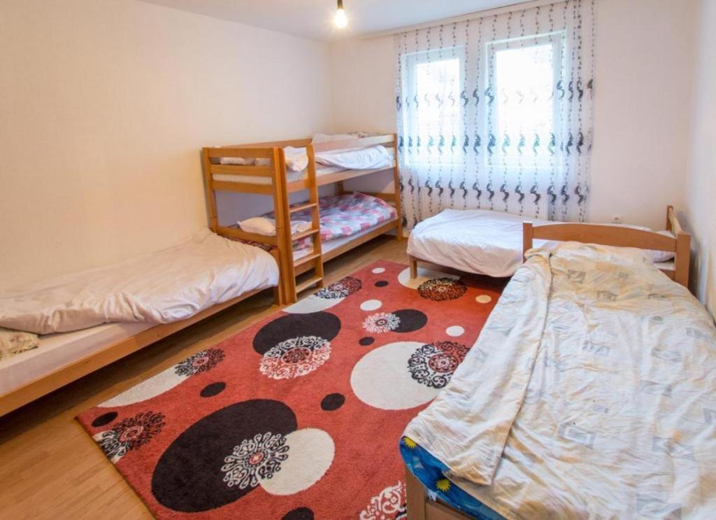 Dedushi Guesthouse &Wood Cabins-Camping Place Gusinje Exterior photo